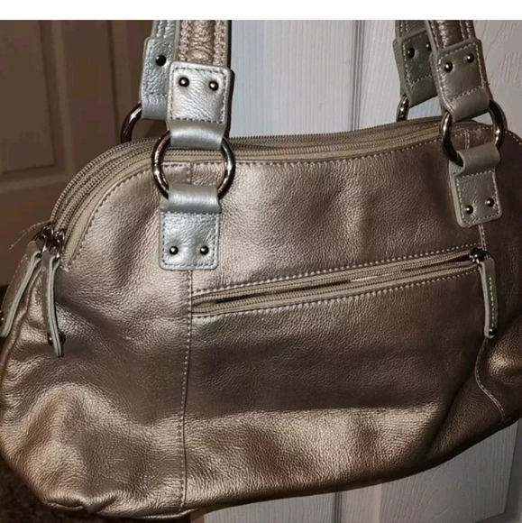 Tignanello Silver & Gold Pebbled Soft Leather Satchel Shoulder Purse - Picture 3 of 8